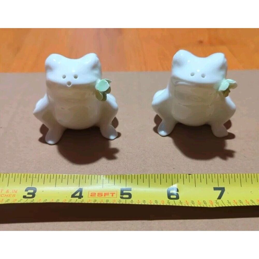 Vintage‎ Bone China White Frog Salt & Pepper Shakers